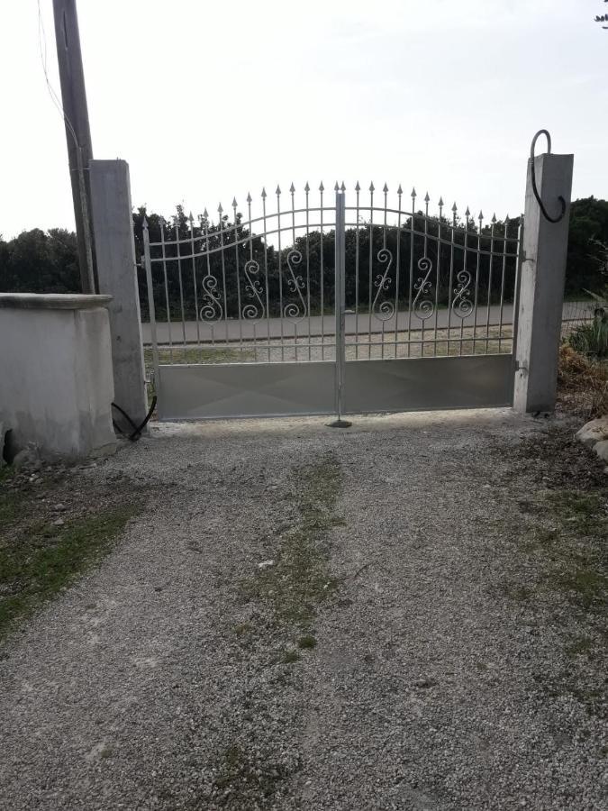 Villa Raffaella Lecce Bagian luar foto